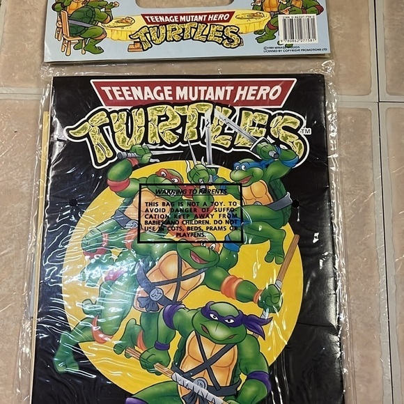1989 vintage Teenage Mutant ninja turtle play pack, colouring book, pad - Picture 4 of 5